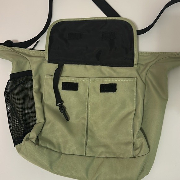 LL Bean Messenger Crossbody Bag - Picture 3 of 15